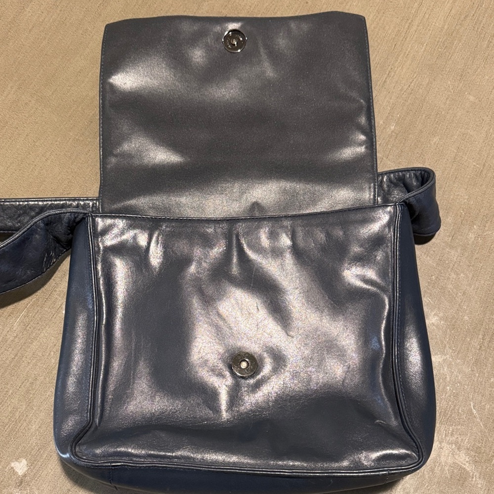 Bloomingdale's Dark Blue Leather Shoulder Bag - Picture 7 of 11